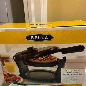 Never used Bella brand rotating Belgian waffle maker